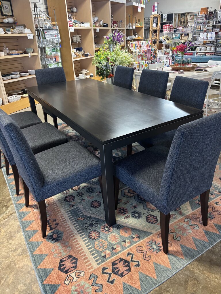 Wood Essentials BWMG Dining Table