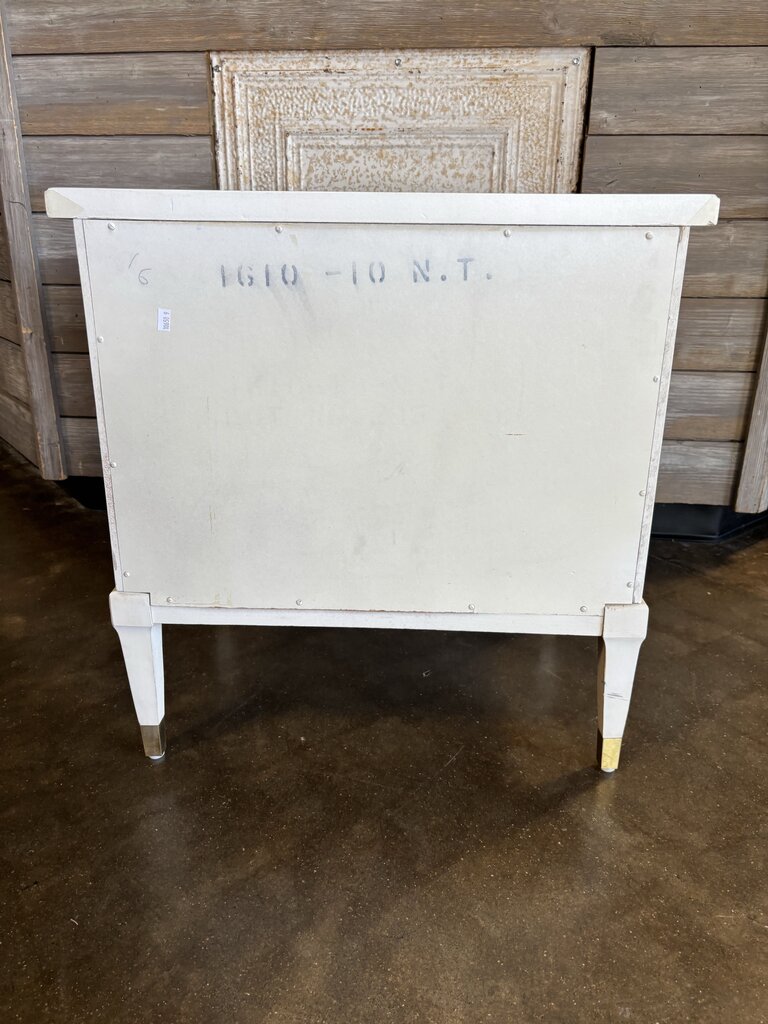 Vintage 3 Drawer Nightstand 23.25 X 13.25 X 23.75