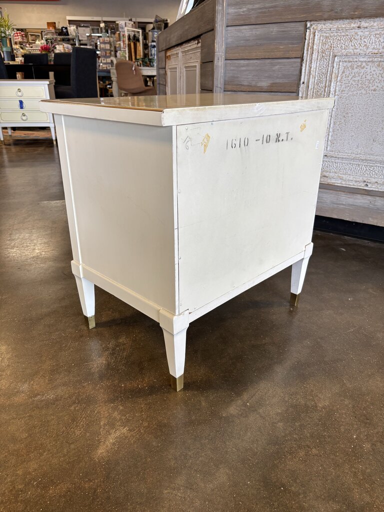 Vintage 3 Drawer Nightstand 23.25 X 13.25 X 23.75