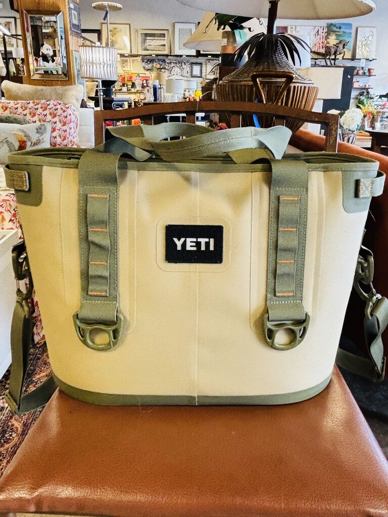 YETI Hopper Cooler