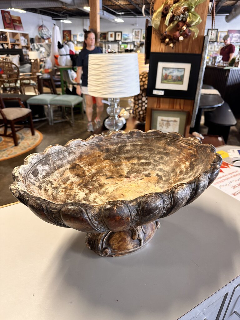 Ornate Pedestal Bowl w/Scalloped Rim