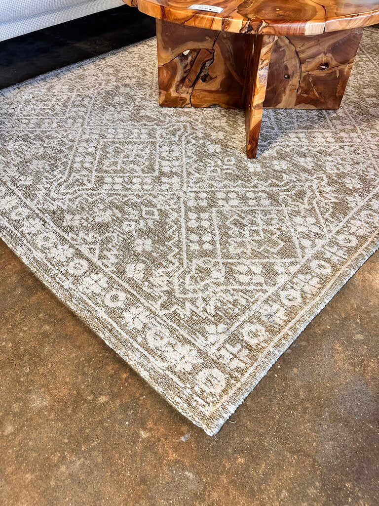Area Rug 85 X 61