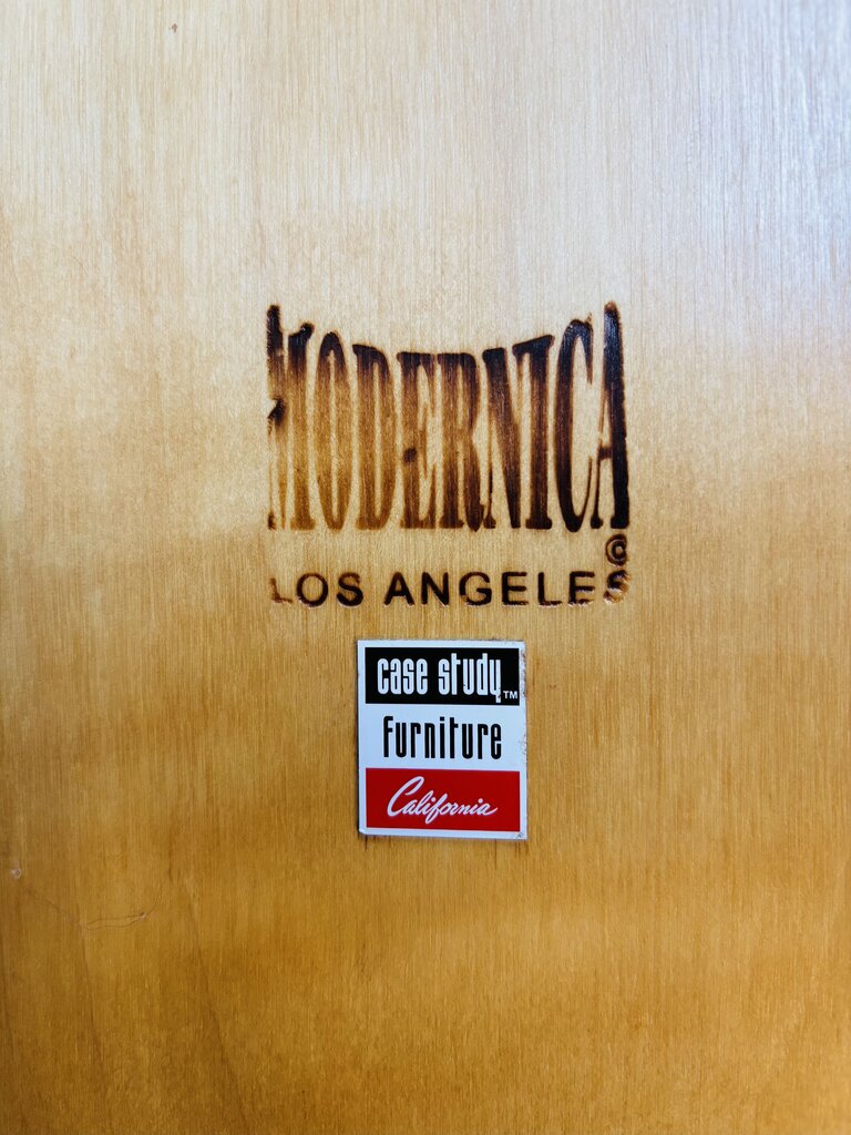Modernica Case Study Full V-Leg Bed
