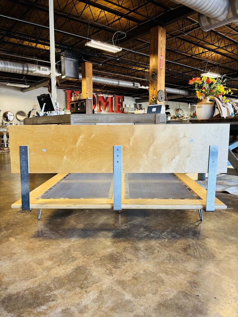 Modernica Case Study Full V-Leg Bed