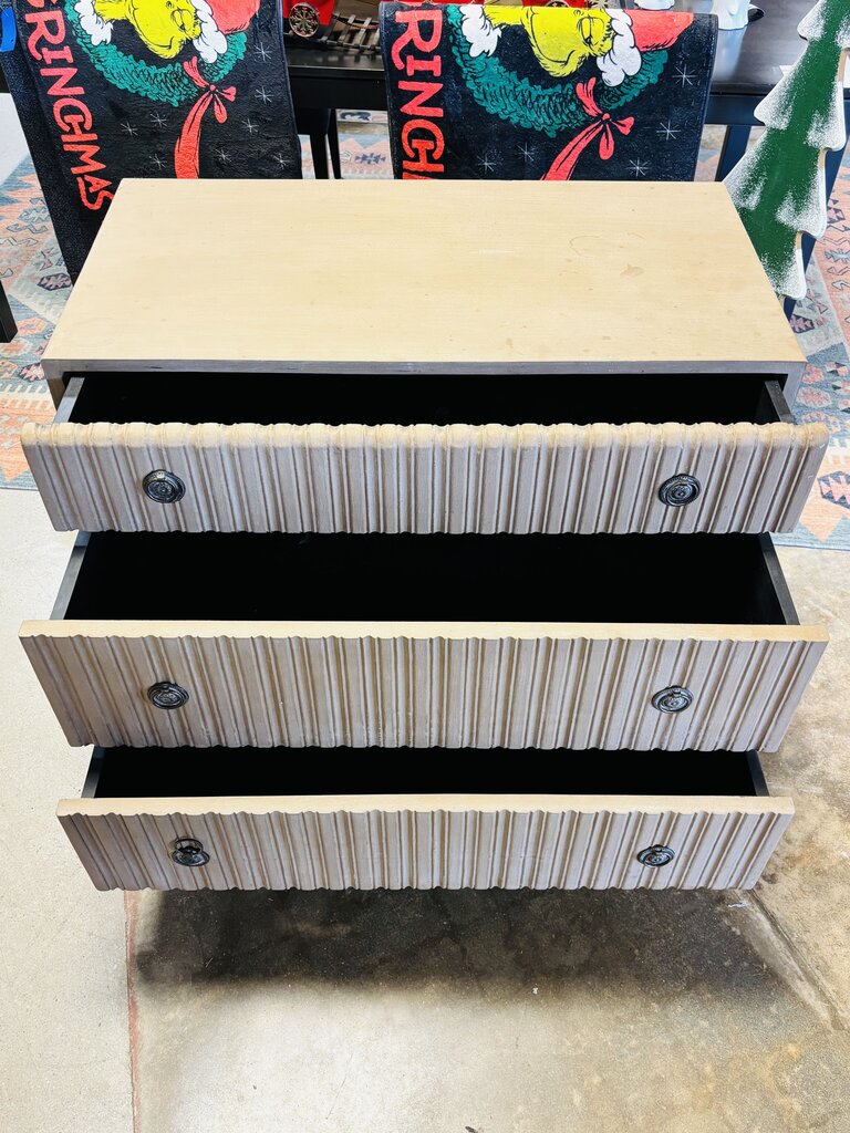 Noir Ribbed 3 Drawer Dresser 38 X 21 X 32.5