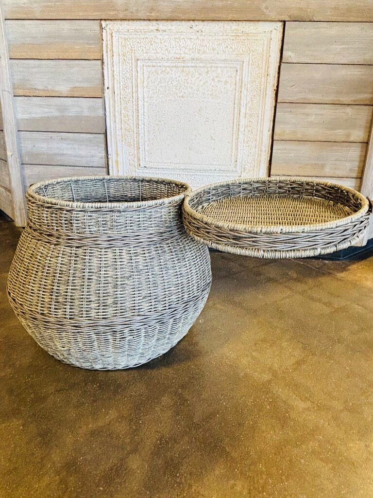Wicker Lidded Barrel Basket