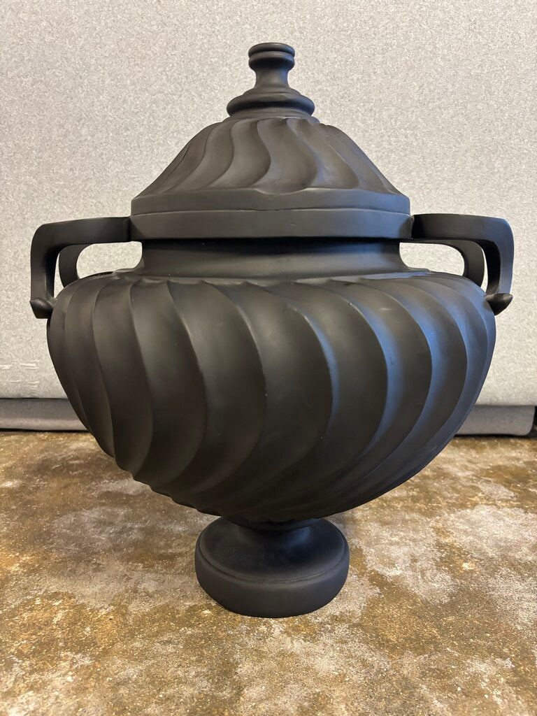 Miles Reed Scalloped Urn