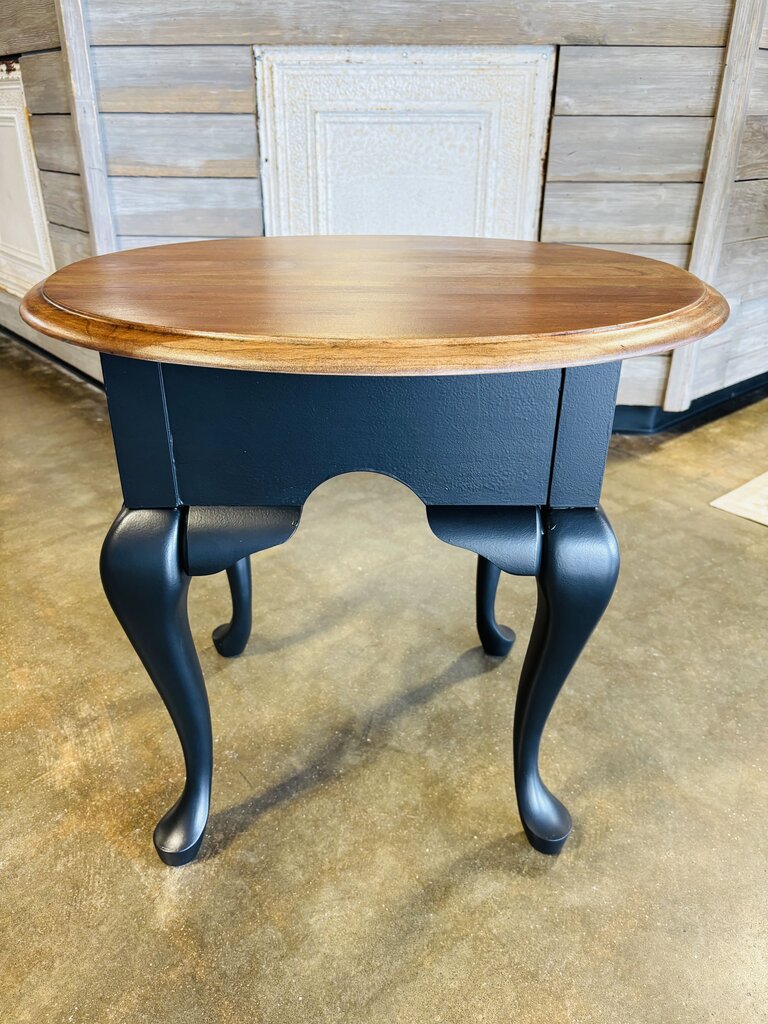 Painted One Drawer End Table 22 x 25.5 x 23H