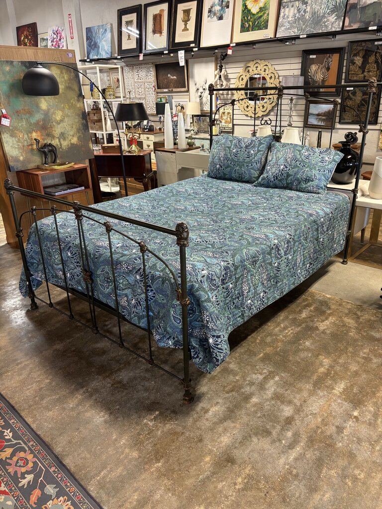 Queen Brass & Metal Solid Bed