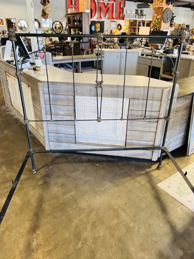Queen Brass & Metal Solid Bed