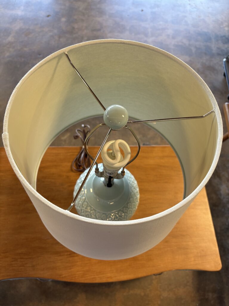 Pinecone Like Ceramic Lamp