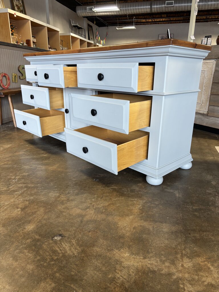 Painted 7 Drawer Dresser 70 X 19 X 34