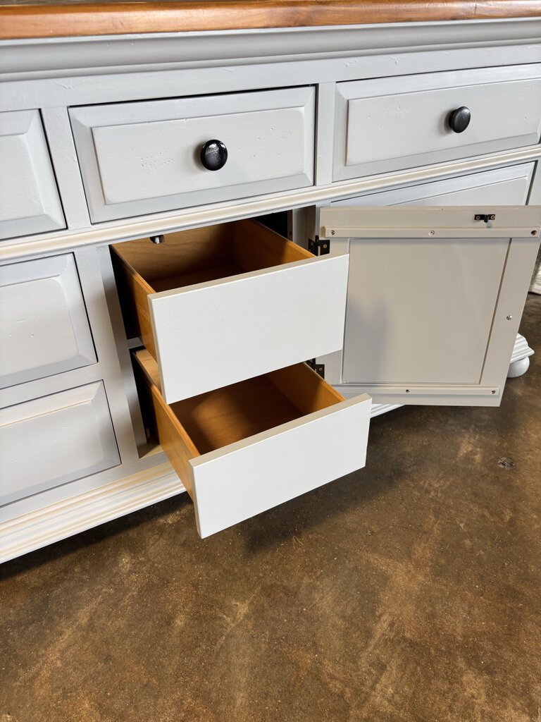 Painted 7 Drawer Dresser 70 X 19 X 34