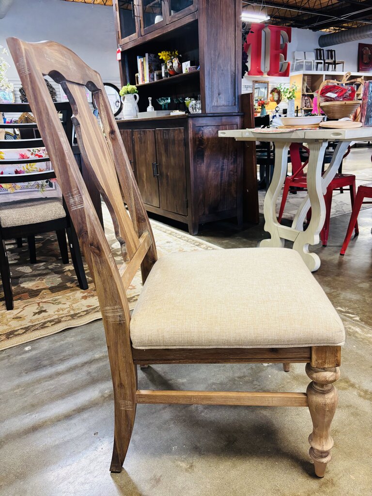 Pierced Splat Back Side Chairs Set 4