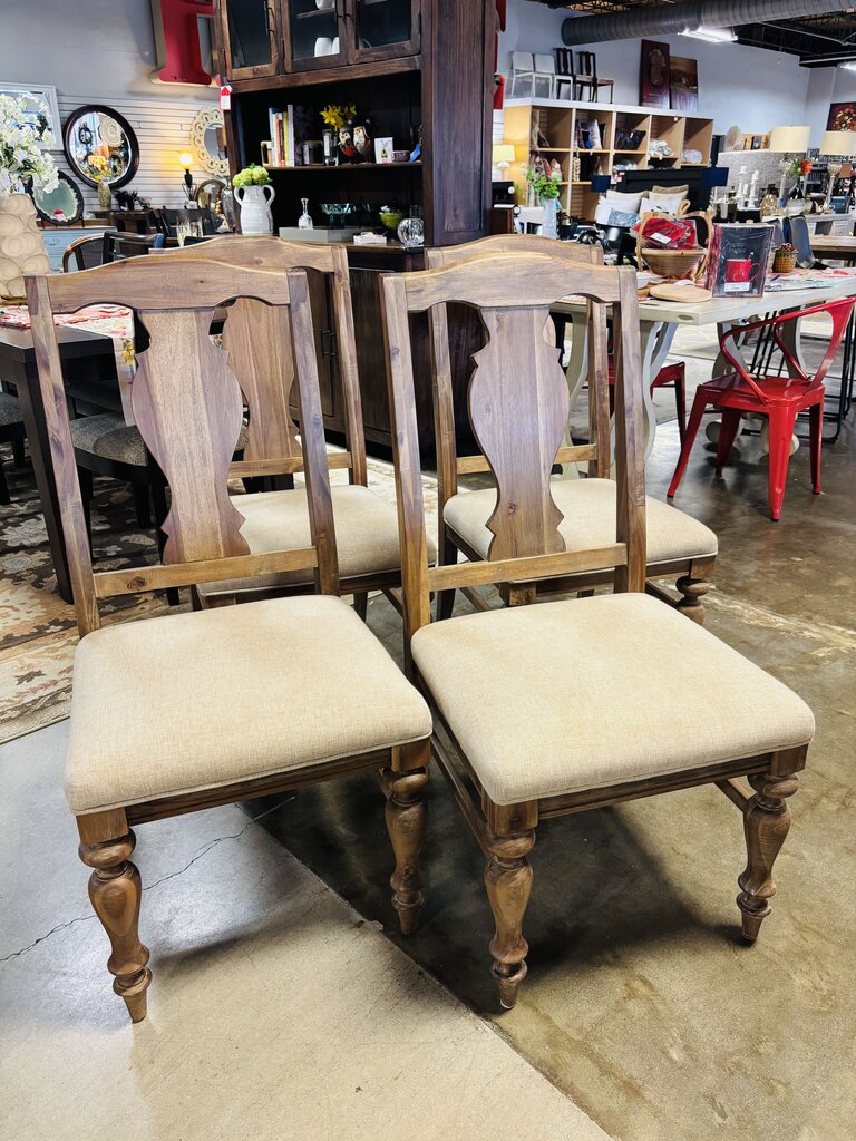 Pierced Splat Back Side Chairs Set 4