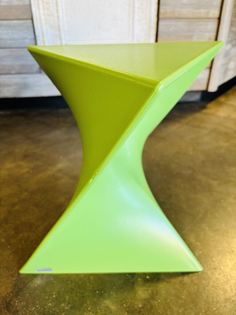 Leisure Mod Geometric Molded End Table