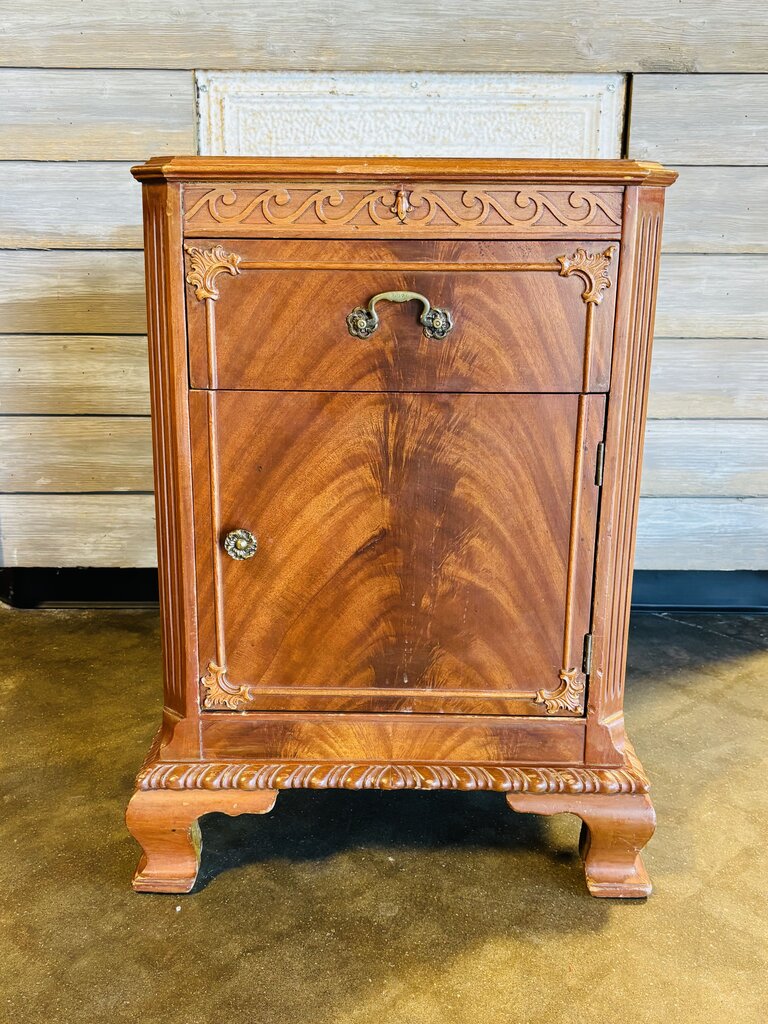 Vintage Nightstand End Table 18.5 x 13.5 X 26.75