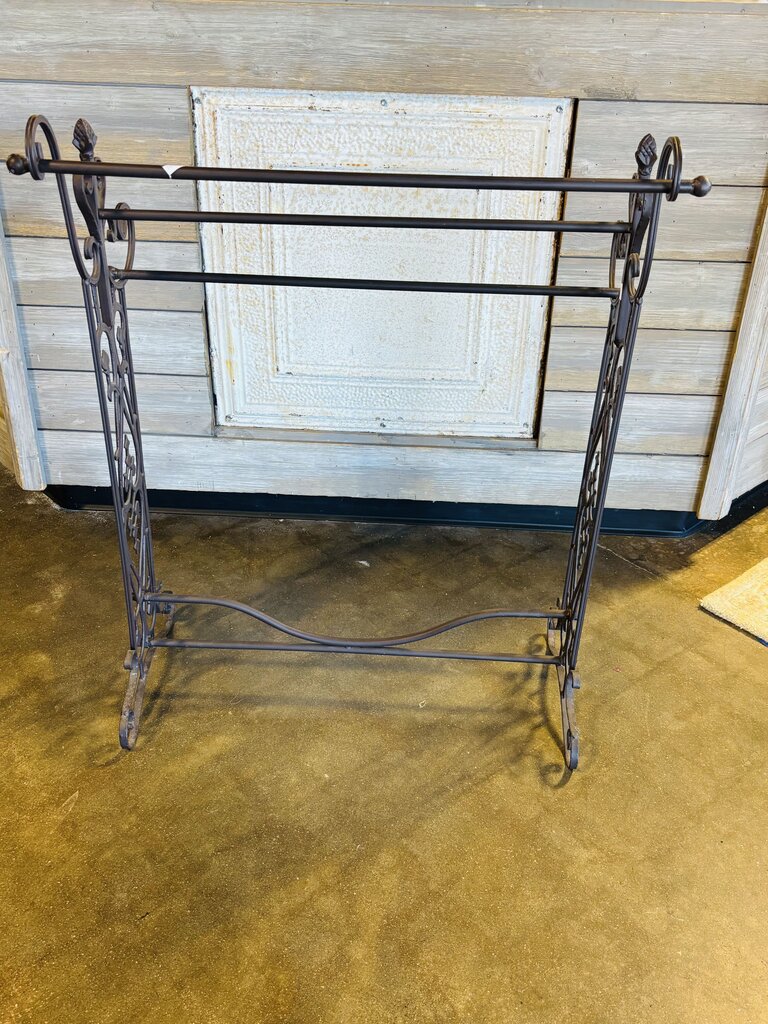 Wrought Iron Quilt/Towel Rack