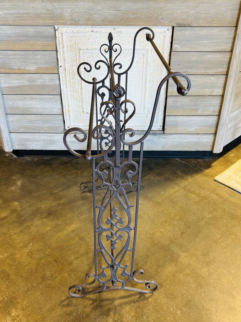 Wrought Iron Quilt/Towel Rack