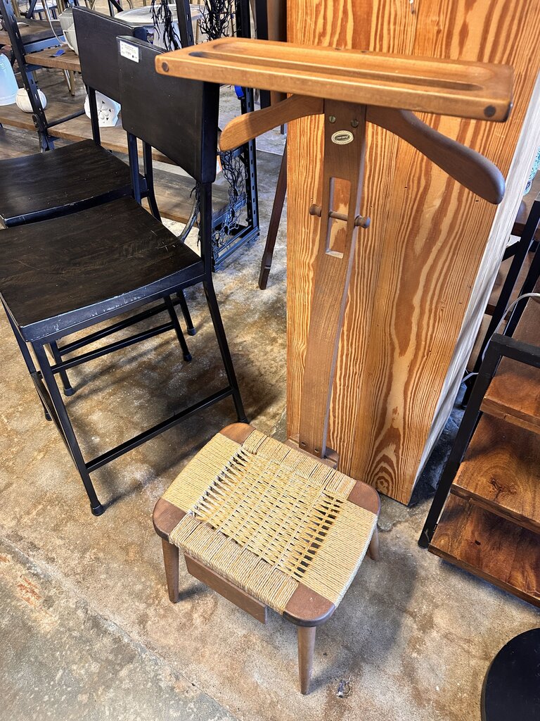 Vintage Wood & Rattan Vallet