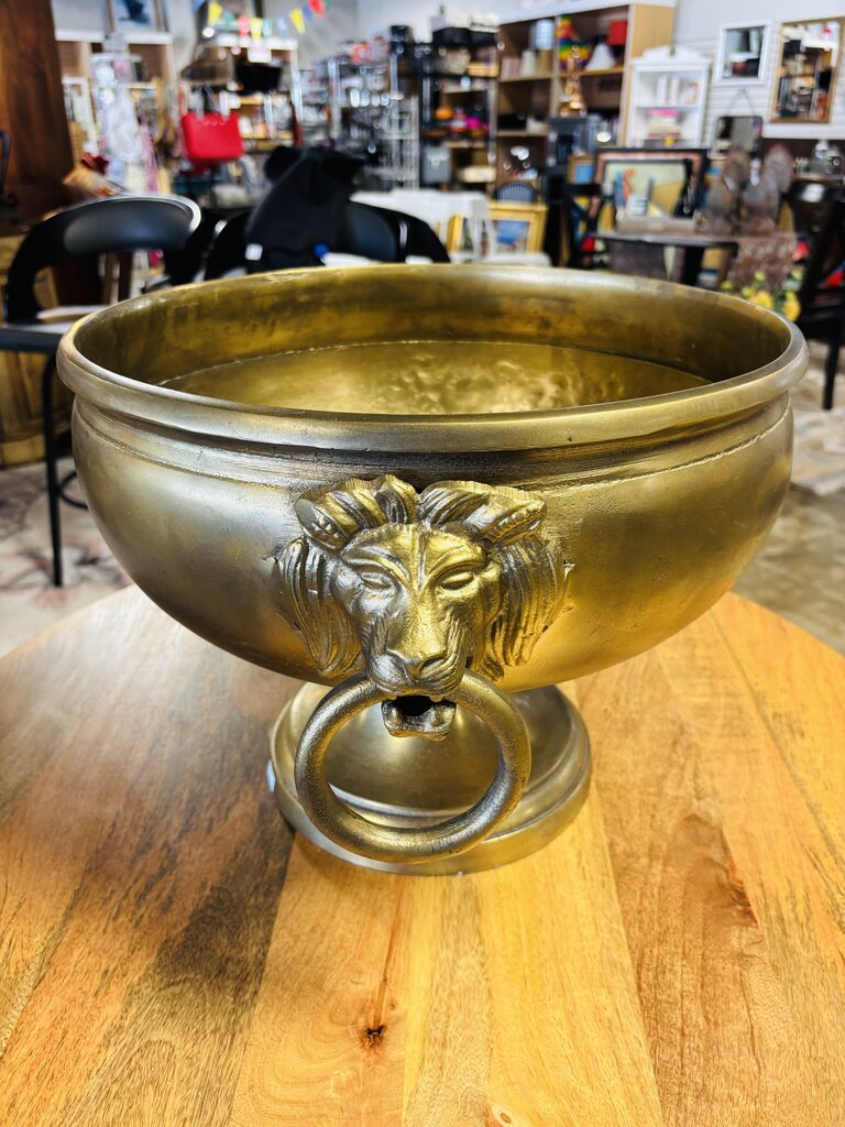 Lion Head Pedestal Bowl