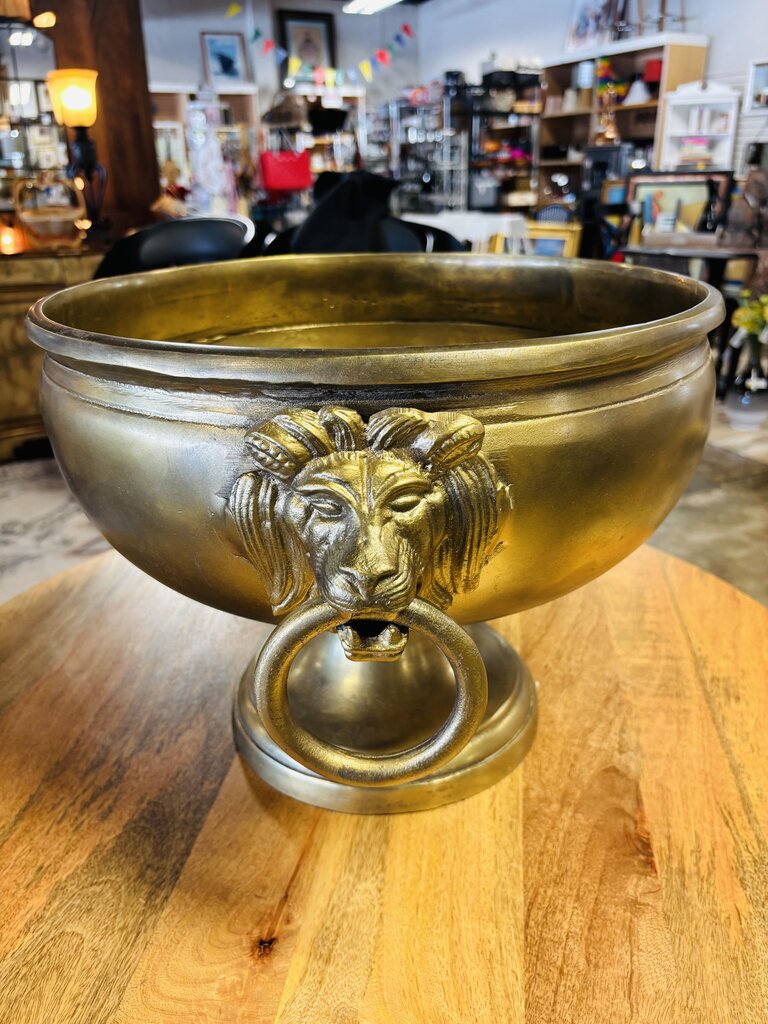 Lion Head Pedestal Bowl