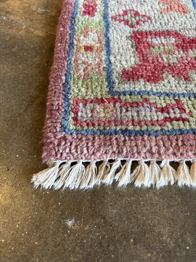 Hand Knotted Wool Rug 5 X 8
