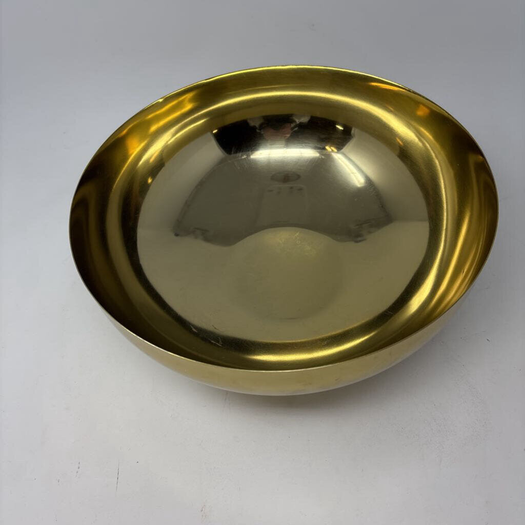 Metal Round Footed Bowl