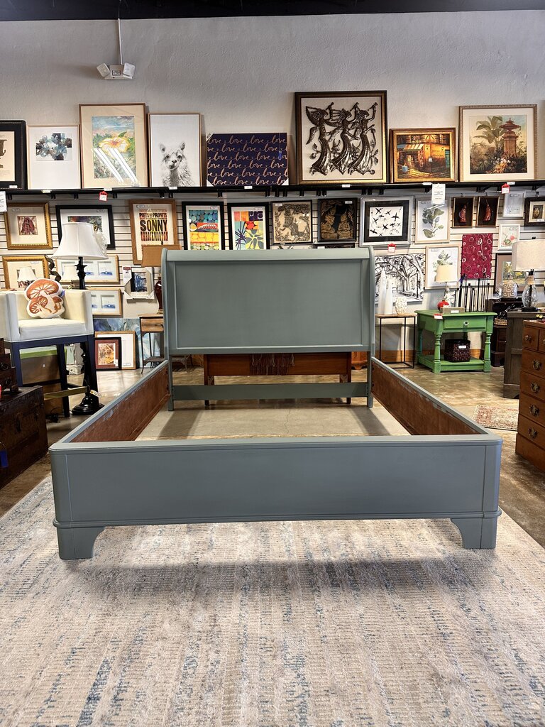 Painted Solid Sleigh Bed