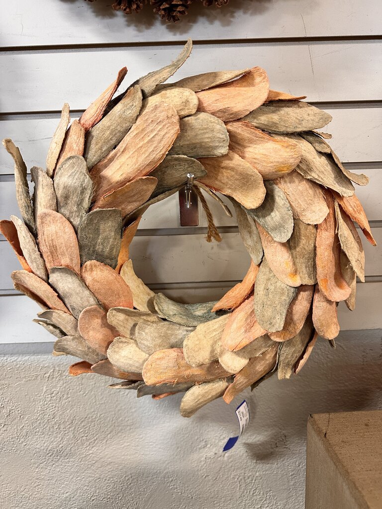 Wood Petal Like Leaf Wreath