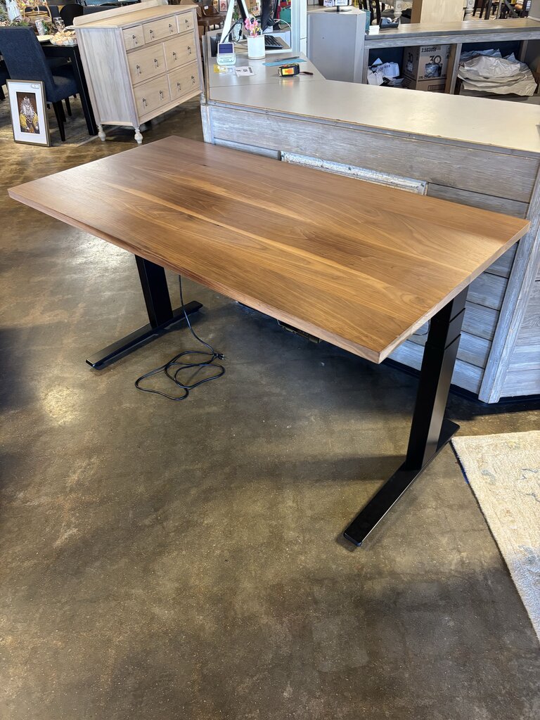 Adjustable Motorized Desk