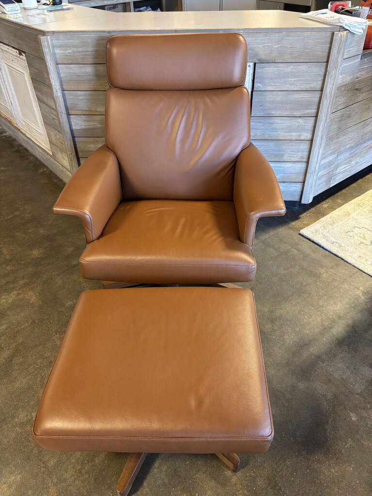 Daniels Lounge Chair & Ottoman