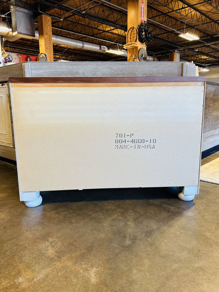 4 Drawer Dresser 44.25 X 18.25 X 30.75