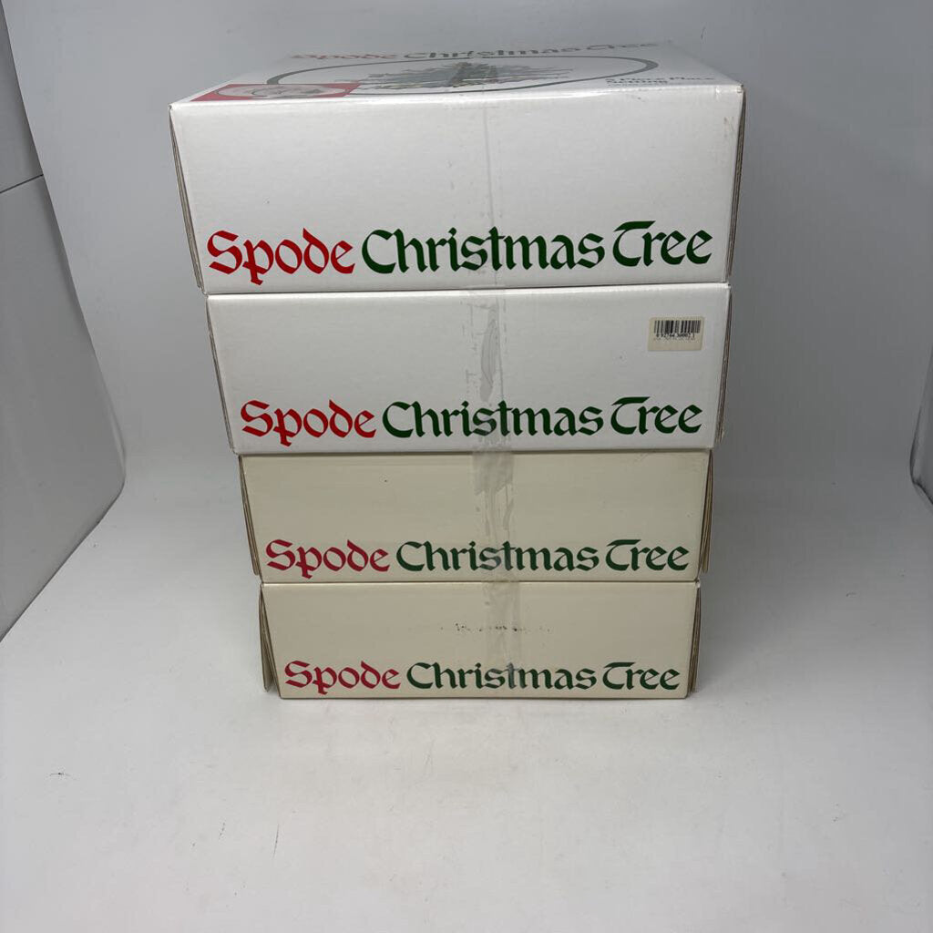 SPODE Christmas Tree Place Setting for 4