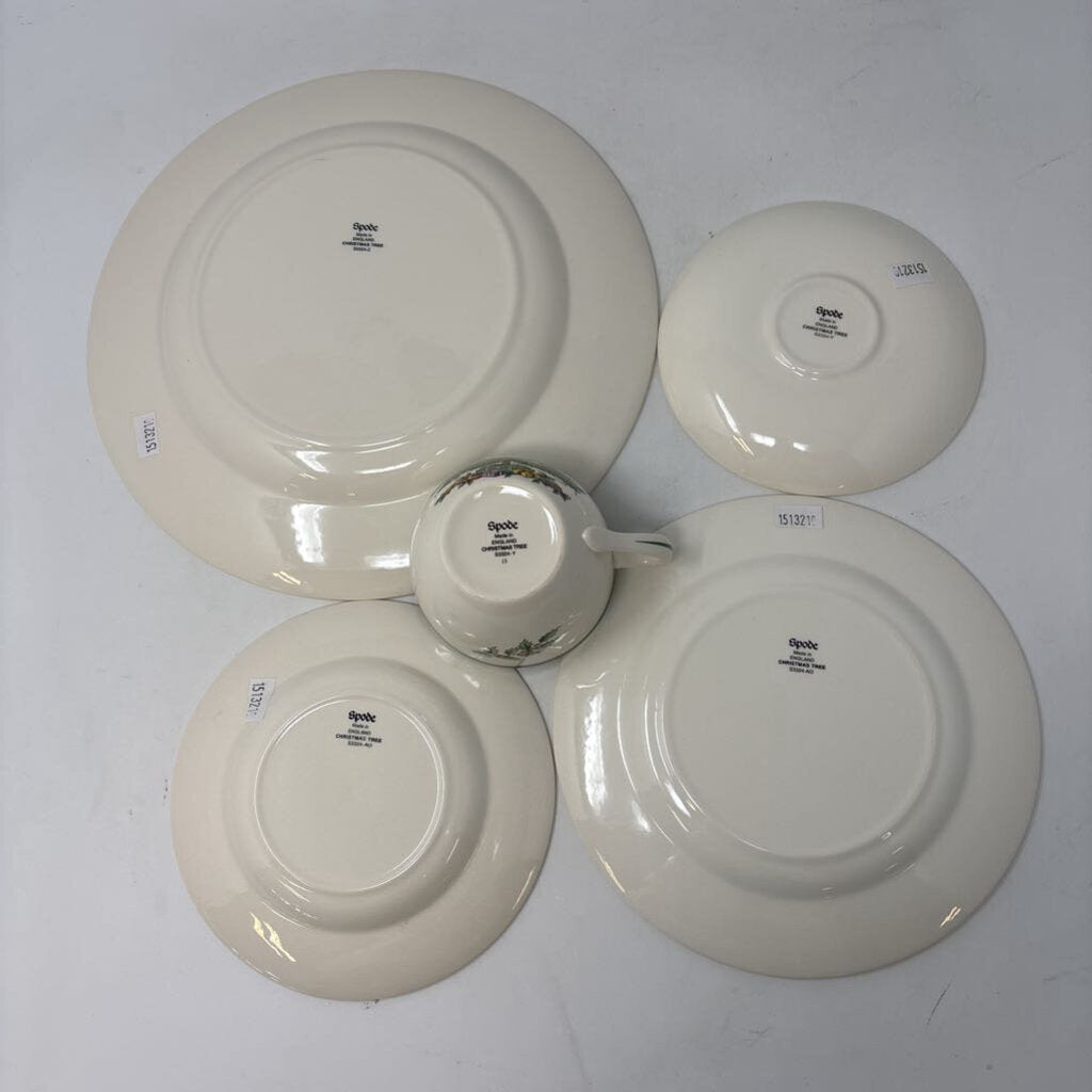 SPODE Christmas Tree Place Setting