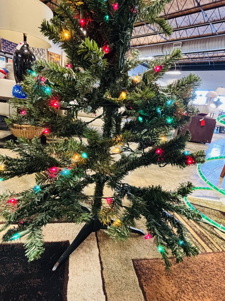 4 Ft Pre Lit Tree