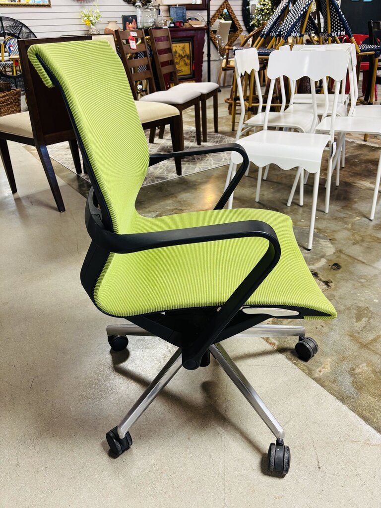 Mesh Rolling Adjustable Desk Chair