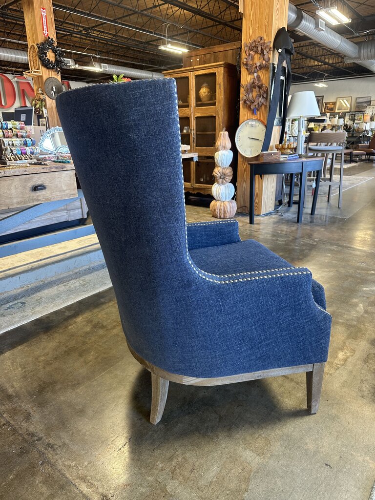 Large Barrel Club Chair