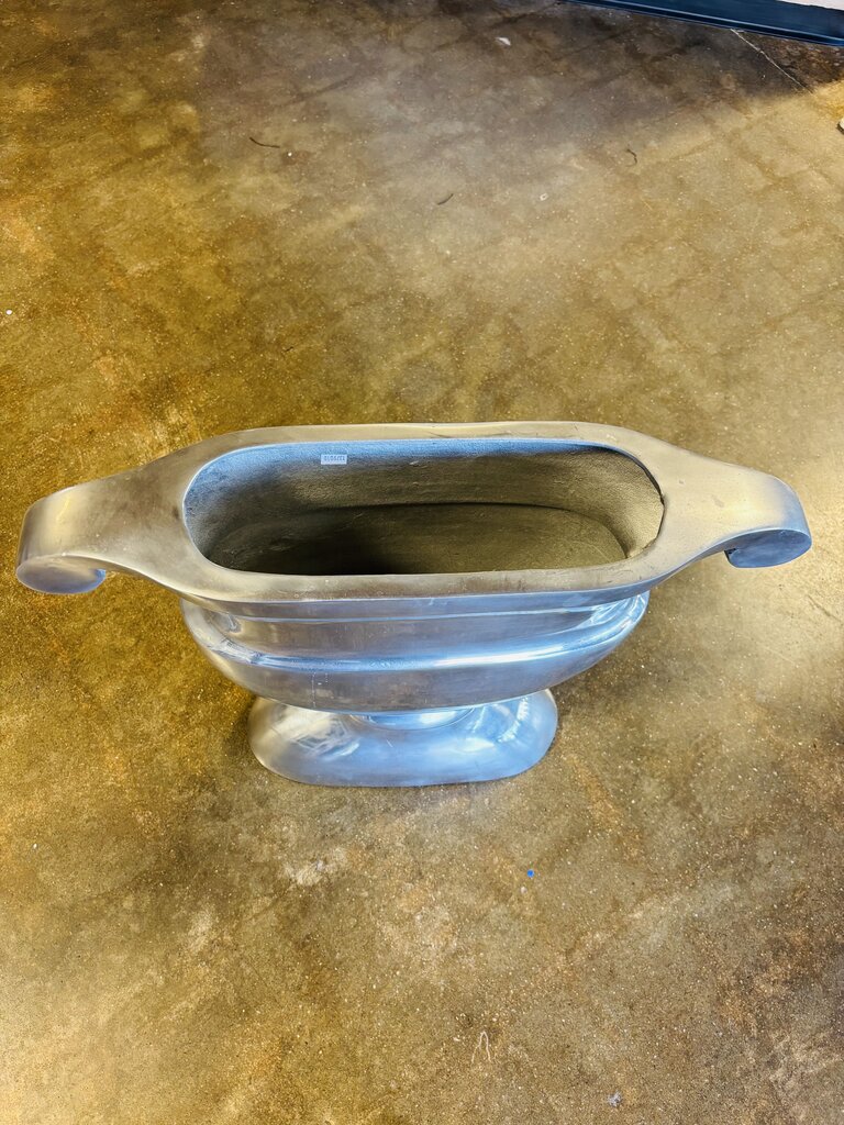Double Handled Trophy Style Flower Vase/Urn