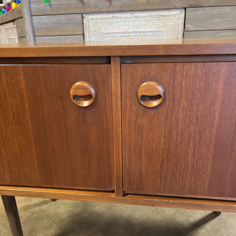 Mid Century End Table w/ Extra Set of Legs 34x18x27