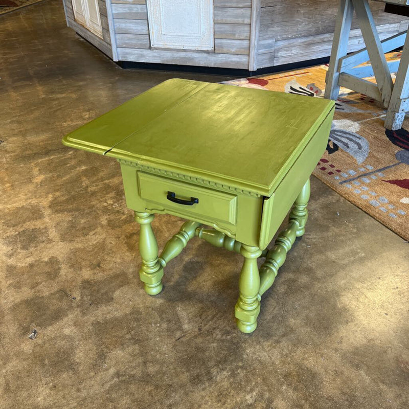 Painted Expandable End Table 28 X 20-36 X 24